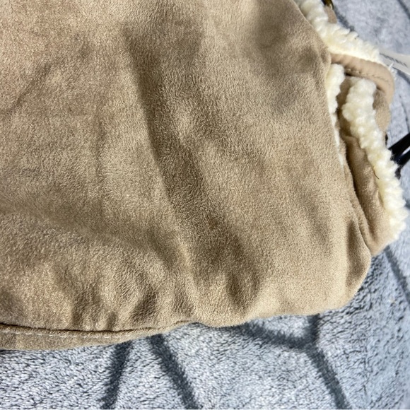 Aeropostale Y2K Beige Sherpa Trim Toggle Mini Purse Hand Bag NWT J - Picture 7 of 7